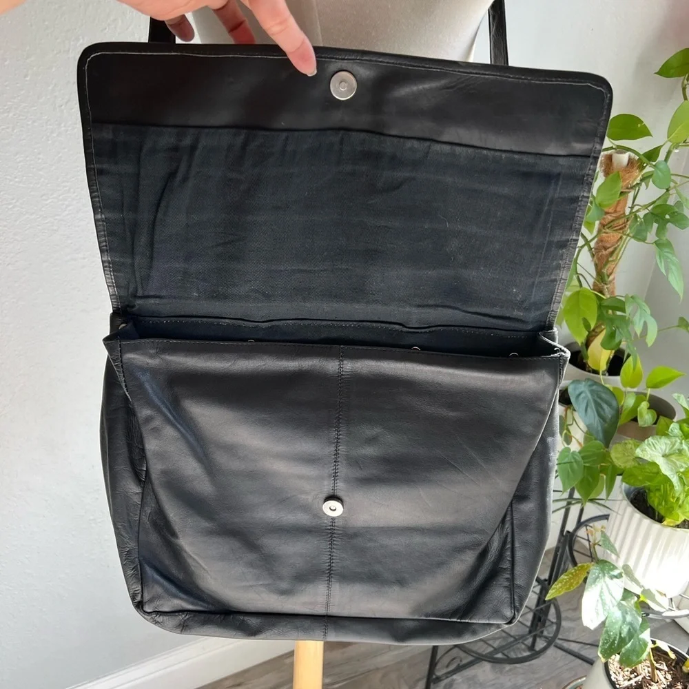 Kenneth Cole Leather Laptop/Briefcase